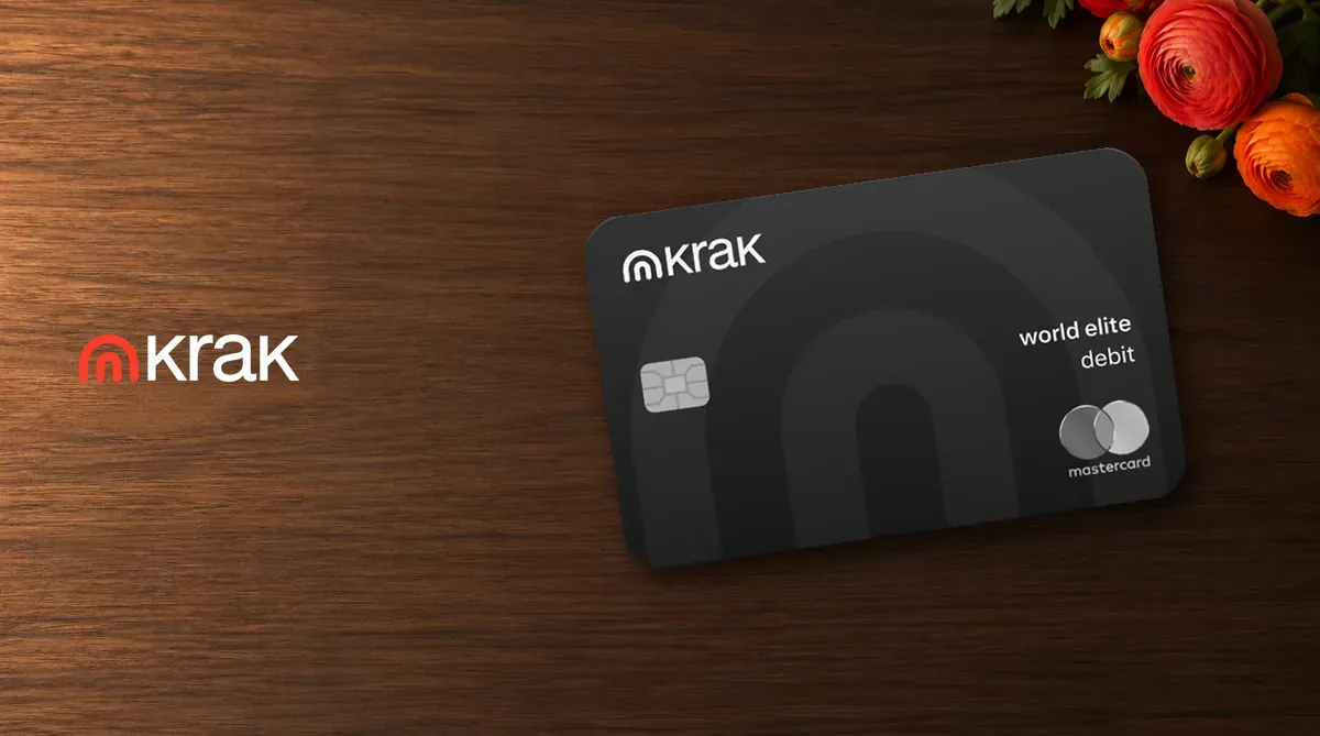 Krak 黑色 Mastercard 金融卡立在鋁製底座上